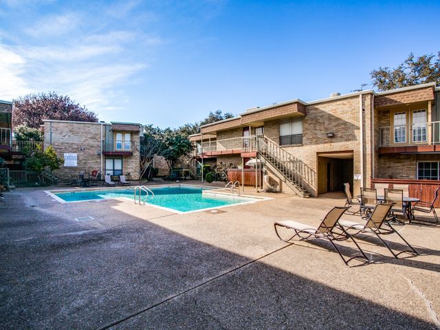 5916 Birchbrook Drive 136, Dallas, TX 75206