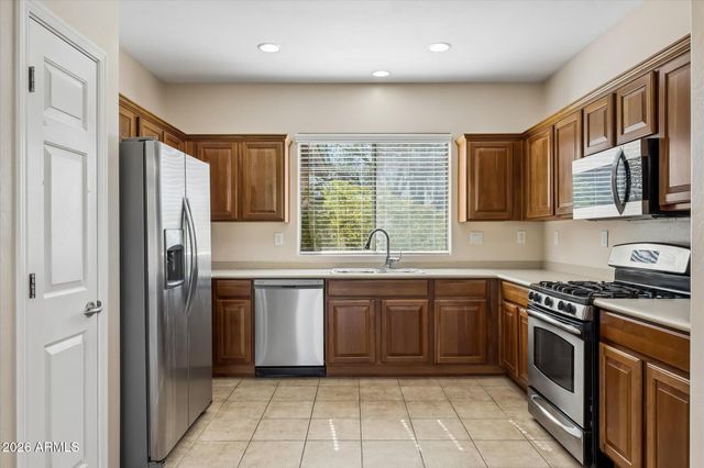 1676 W MORSE Drive, Anthem, AZ 85086