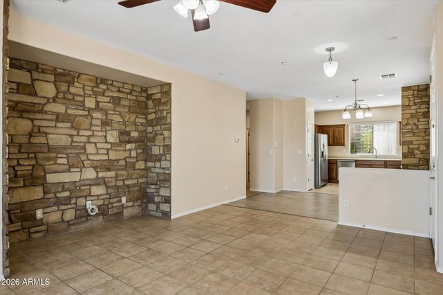 1676 W MORSE Drive, Anthem, AZ 85086