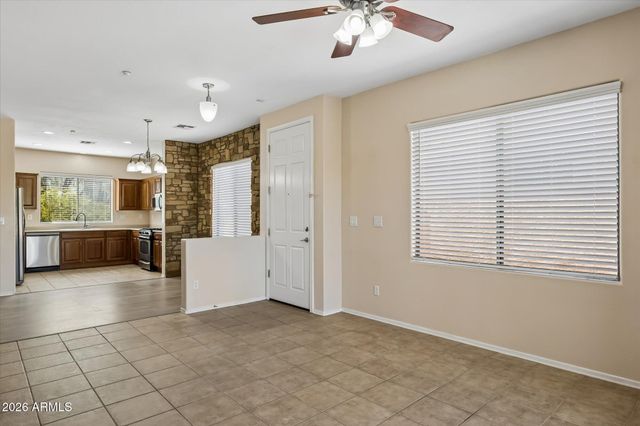 1676 W MORSE Drive, Anthem, AZ 85086