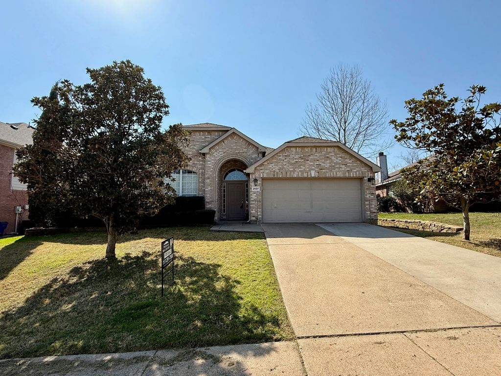 2607 Ridgeoak Trail, Mansfield, TX 76063