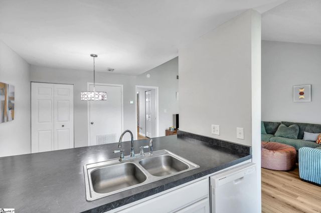 2601 Duncan Chapel Road Unit C301, Greenville, SC 29617