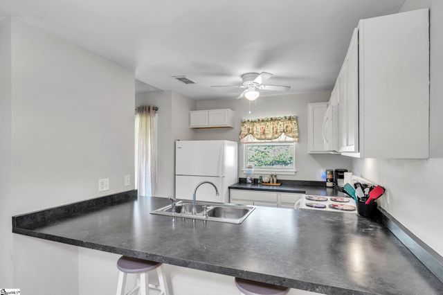 2601 Duncan Chapel Road Unit C301, Greenville, SC 29617
