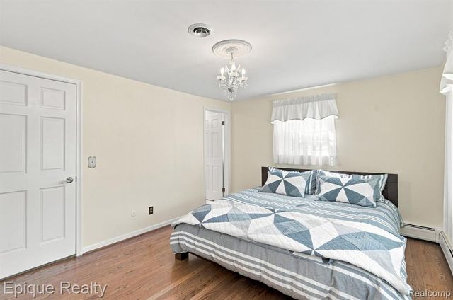 2774 Brady Drive, Bloomfield Hills, MI 48304