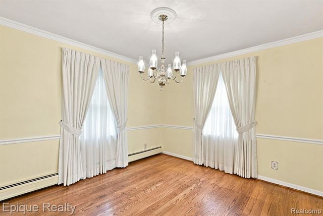 2774 Brady Drive, Bloomfield Hills, MI 48304