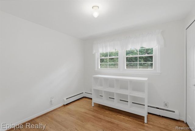 2774 Brady Drive, Bloomfield Hills, MI 48304
