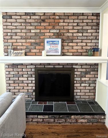 2774 Brady Drive, Bloomfield Hills, MI 48304