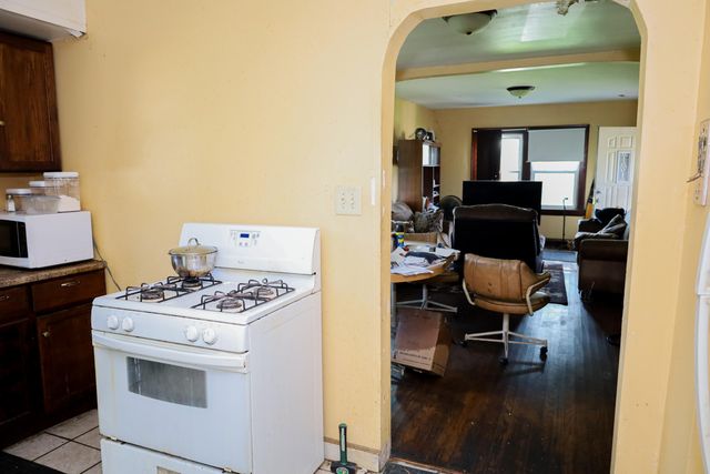 355 Lincoln Street, Gary, IN 46402