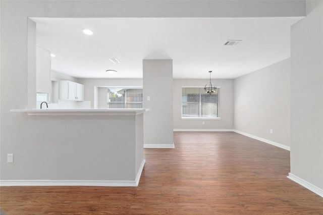 3407 Sandbrook Drive, Houston, TX 77066