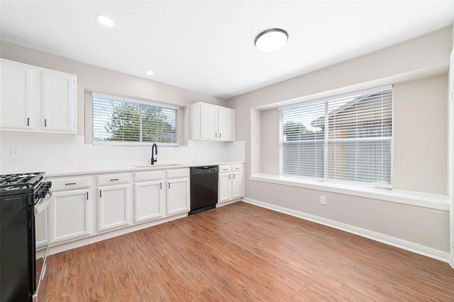 3407 Sandbrook Drive, Houston, TX 77066