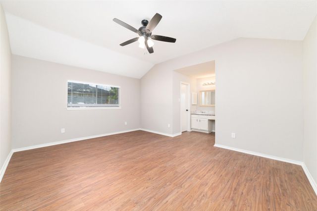 3407 Sandbrook Drive, Houston, TX 77066