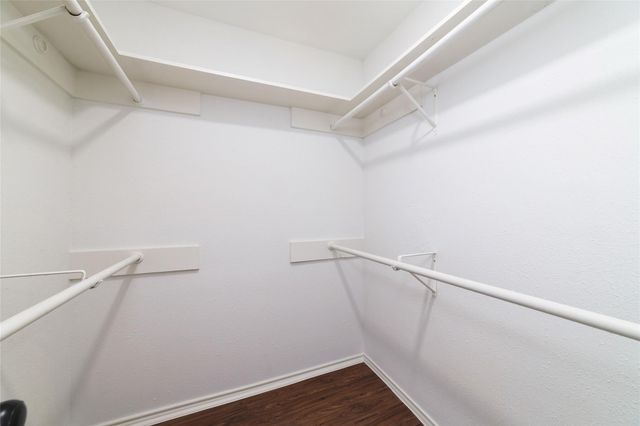 3407 Sandbrook Drive, Houston, TX 77066