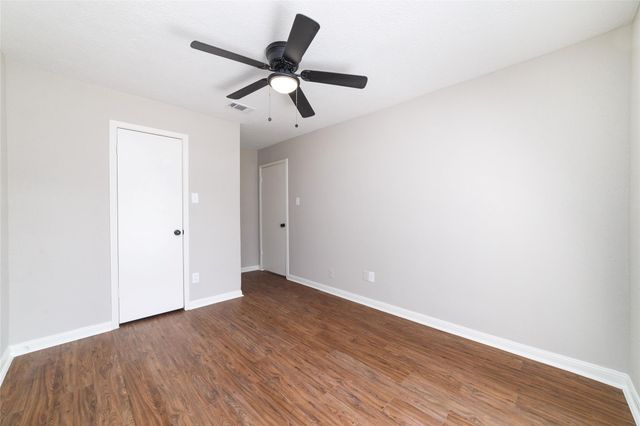 3407 Sandbrook Drive, Houston, TX 77066