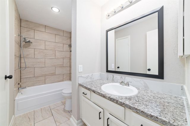 3407 Sandbrook Drive, Houston, TX 77066