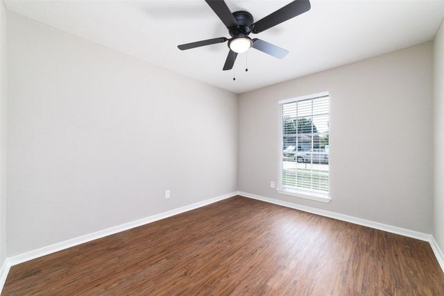 3407 Sandbrook Drive, Houston, TX 77066