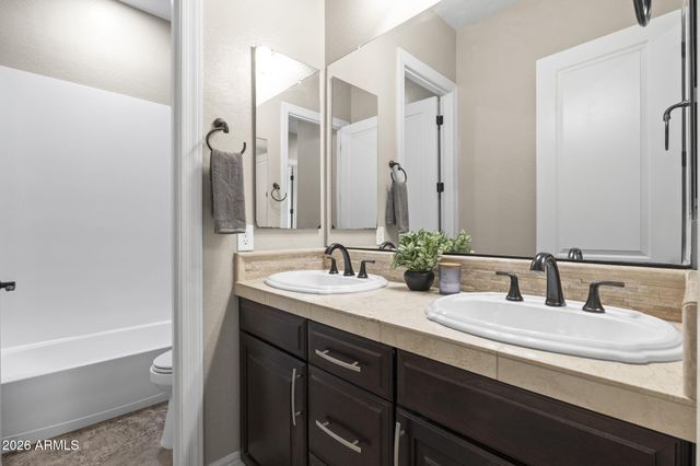 5481 S CROSSCREEK Drive, Chandler, AZ 85249