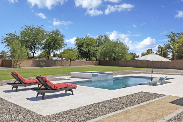 5481 S CROSSCREEK Drive, Chandler, AZ 85249