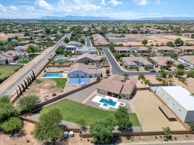 5481 S CROSSCREEK Drive, Chandler, AZ 85249