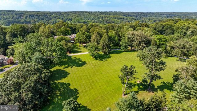 10 MERRY HILL CT, Pikesville, MD 21208
