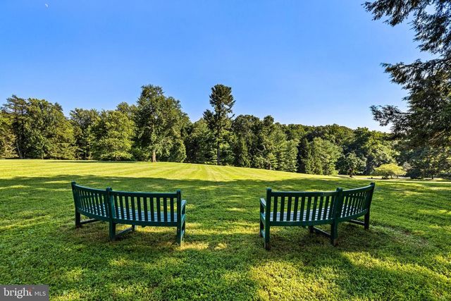 10 MERRY HILL CT, Pikesville, MD 21208