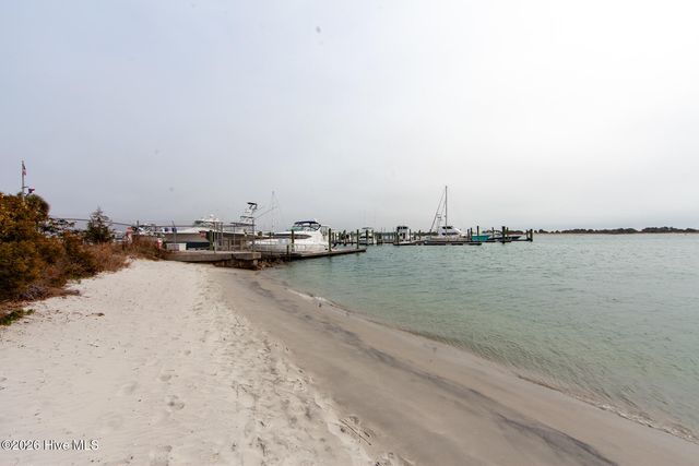 100 Olde Towne Yacht Club Drive 713, Beaufort, NC 28516