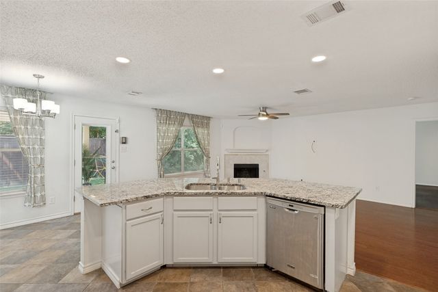 905 Larkspur Drive, Allen, TX 75002