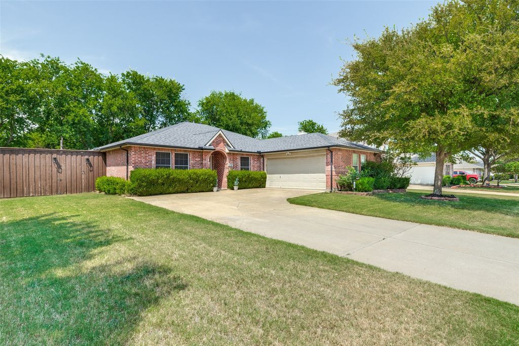 905 Larkspur Drive, Allen, TX 75002