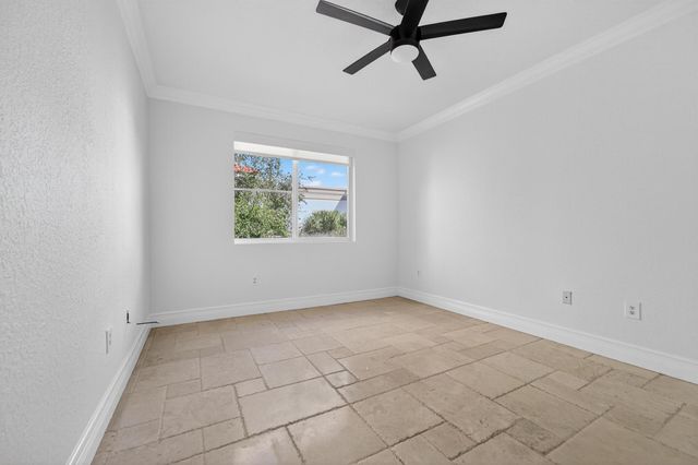 11015 Legacy Lane 304, Palm Beach Gardens, FL 33410