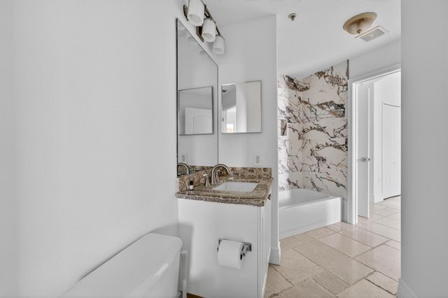 11015 Legacy Lane 304, Palm Beach Gardens, FL 33410