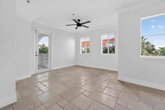 11015 Legacy Lane 304, Palm Beach Gardens, FL 33410