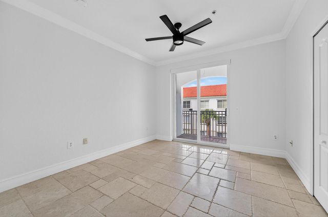 11015 Legacy Lane 304, Palm Beach Gardens, FL 33410