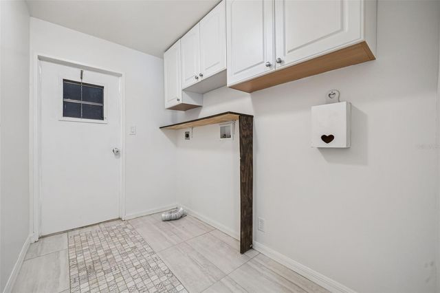 16802 SUGAR BERRY LANE, Montverde, FL 34756