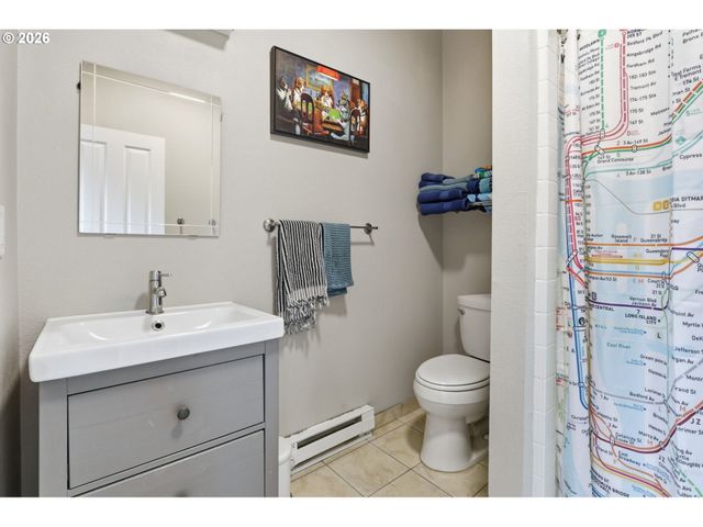 1714 Nw COUCH St 7, Portland, OR 97209