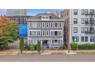 1714 Nw COUCH St 7, Portland, OR 97209