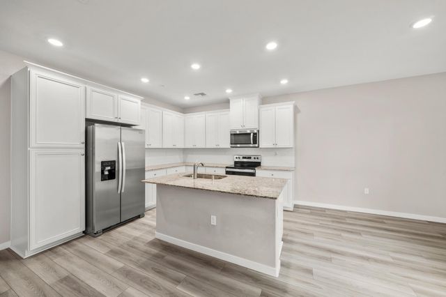 2712 Bedell St, Lincoln, CA 95648