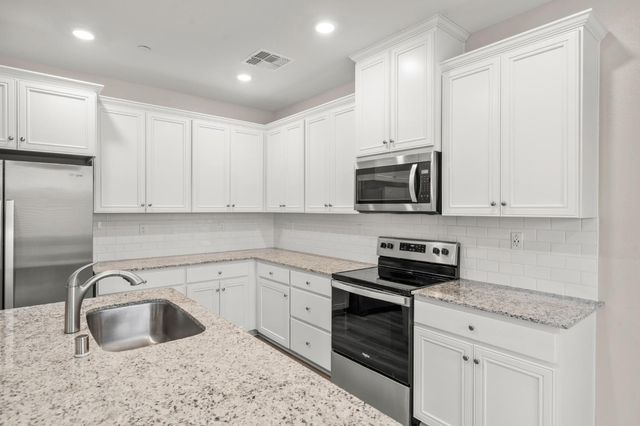 2712 Bedell St, Lincoln, CA 95648