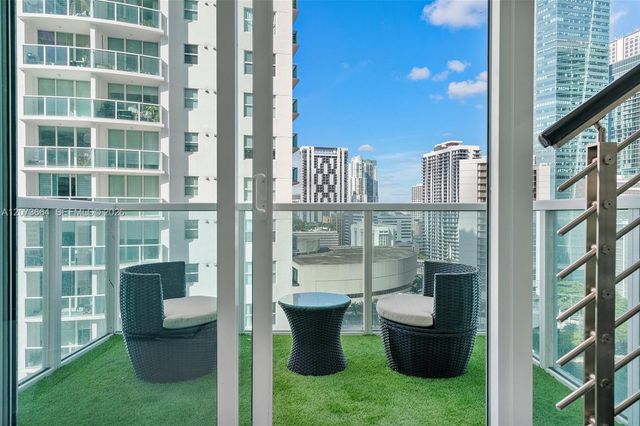 41 SE 5th Street 1111, Miami, FL 33131