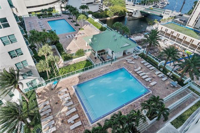 41 SE 5th Street 1111, Miami, FL 33131