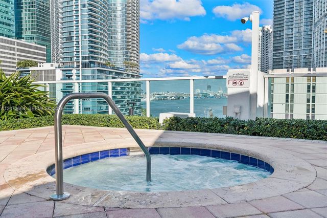 41 SE 5th Street 1111, Miami, FL 33131