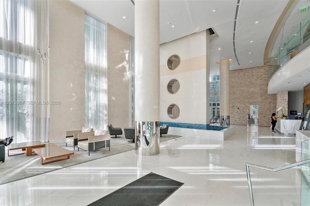 41 SE 5th Street 1111, Miami, FL 33131