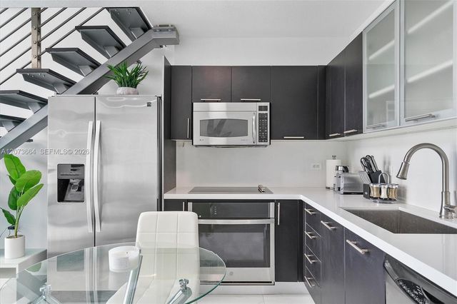 41 SE 5th Street 1111, Miami, FL 33131
