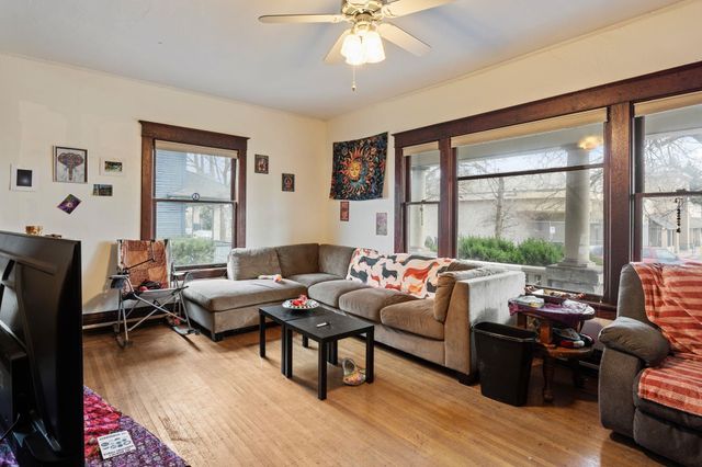 927 E Augusta Ave, Spokane, WA 99207