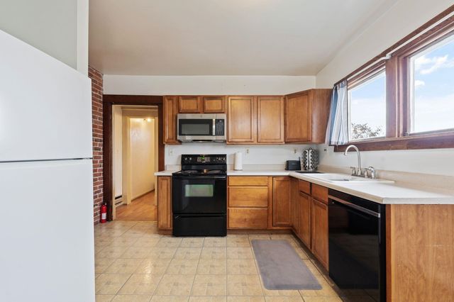 927 E Augusta Ave, Spokane, WA 99207