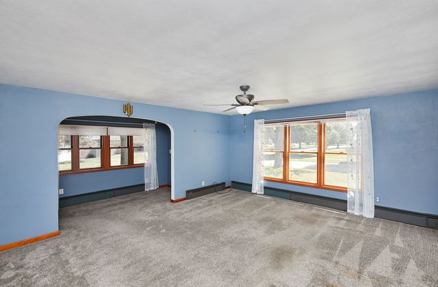 212 NE Elm Street, Greenfield, IA 50849