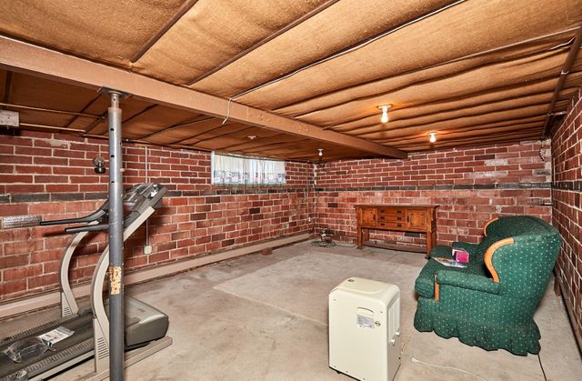 212 NE Elm Street, Greenfield, IA 50849