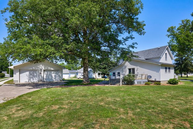 212 NE Elm Street, Greenfield, IA 50849