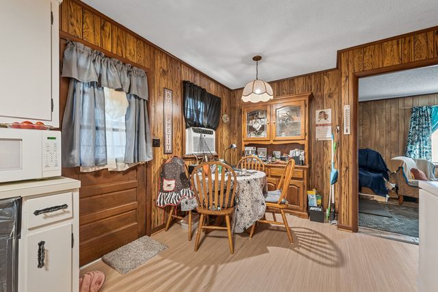 210 Crenshaw Rd, Hartsville, TN 37074