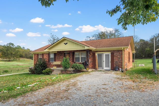 210 Crenshaw Rd, Hartsville, TN 37074