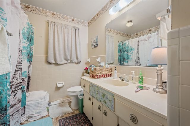 210 Crenshaw Rd, Hartsville, TN 37074