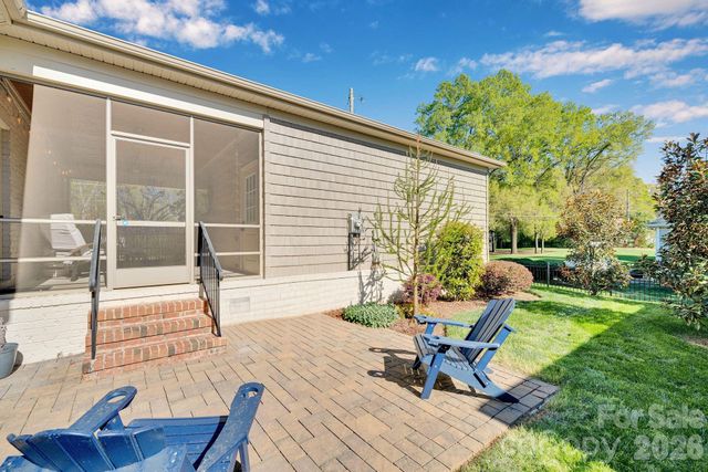 1068 Belmont Village Drive, Belmont, NC 28012